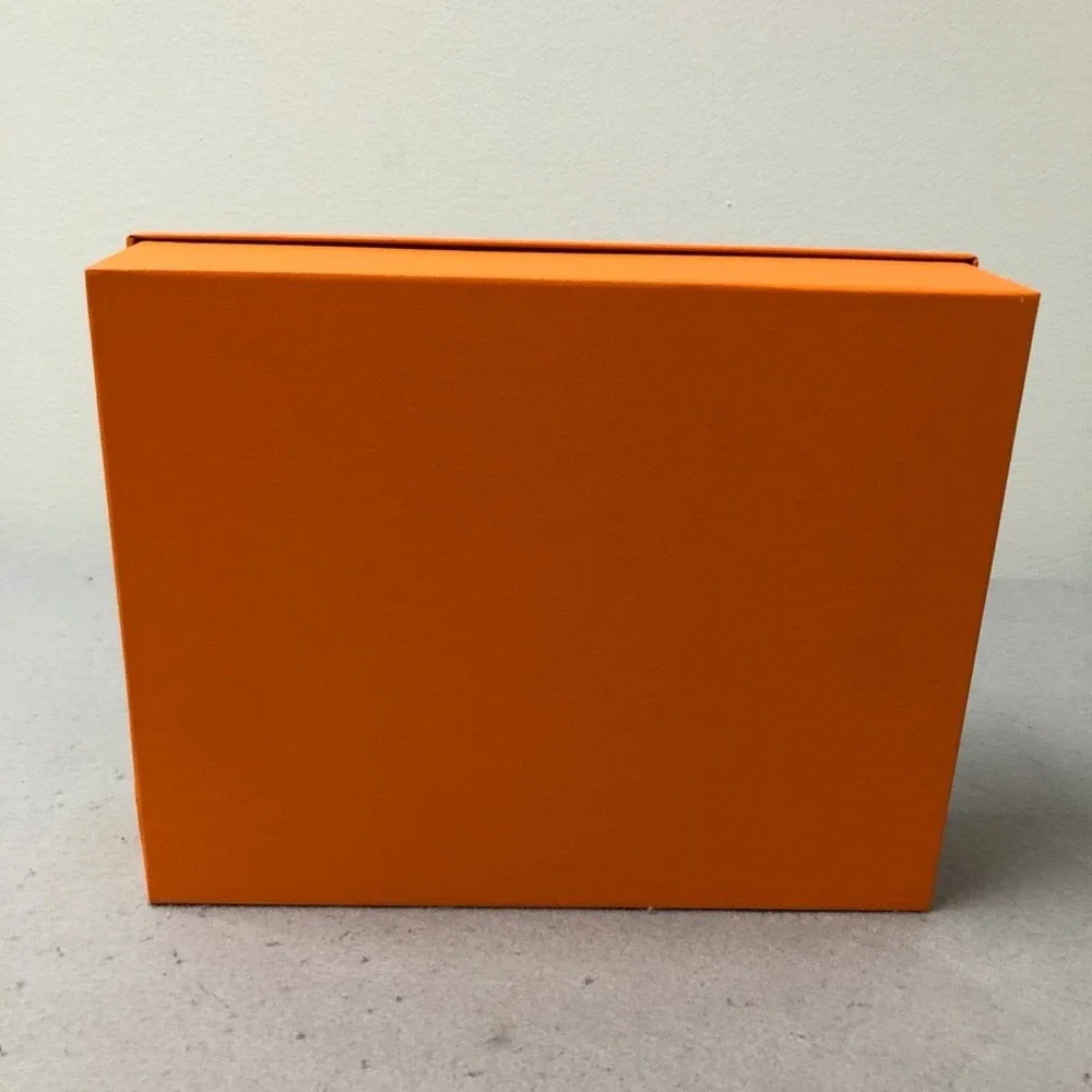 Hermes orange storage